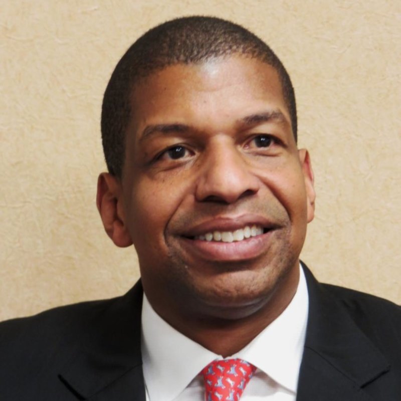 Profile picture of Julio Peterson